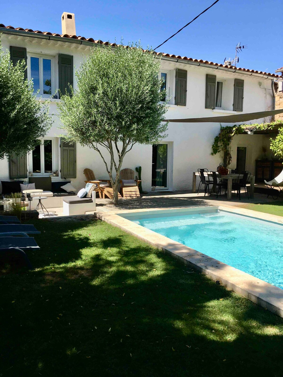 Maison de famille climatisée avec piscine