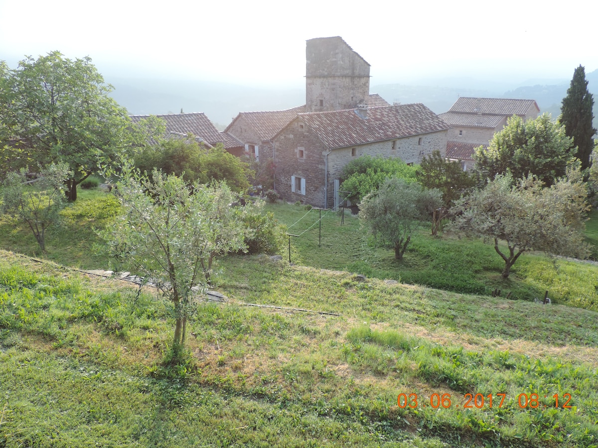 Gîte de la Tour, au cœur d'un hameau de caractère