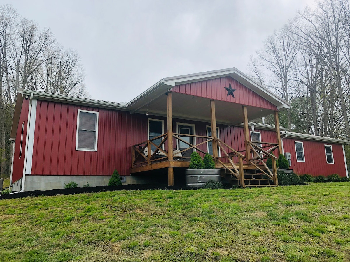 Little Red Barn House - Athens/Pomeroy, Oh