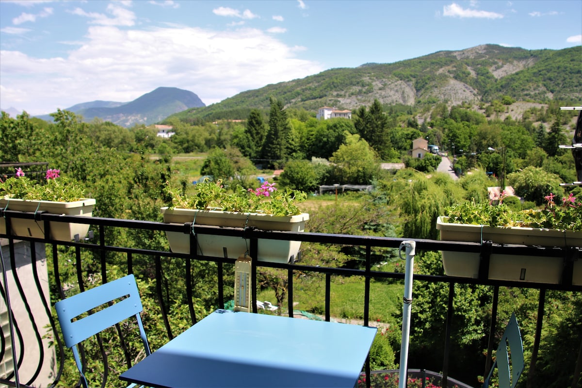 joli petit appartement au calme