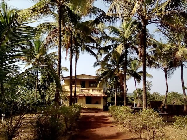 Ratnagiri的民宿