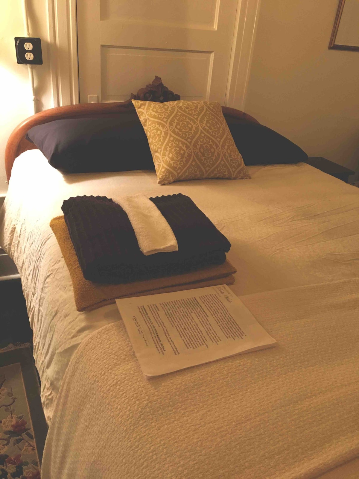 标准双人蜂房，配备凉爽记忆泡沫床