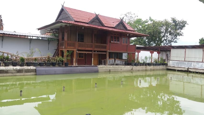 Karangpawitan的民宿