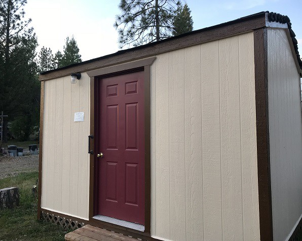 Yosemite附近的小屋--可供4人入住！