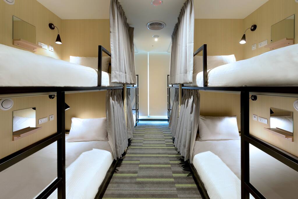 晶赞都会旅店hostel-8人房之一床