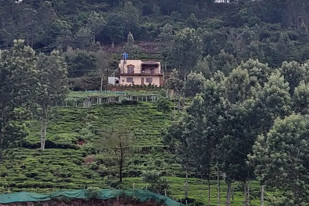 Private Room Stay in Villa surrounded by mountains