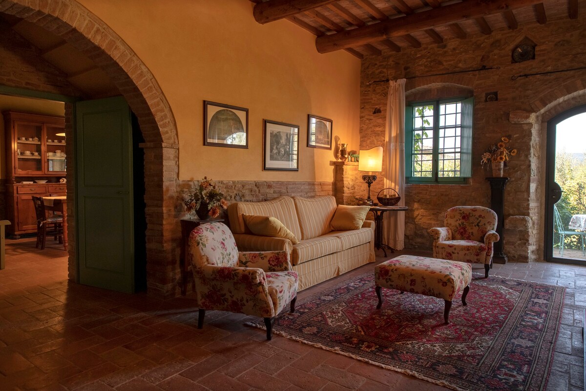 S. Gimignano charming & traditional - Apt. Garden