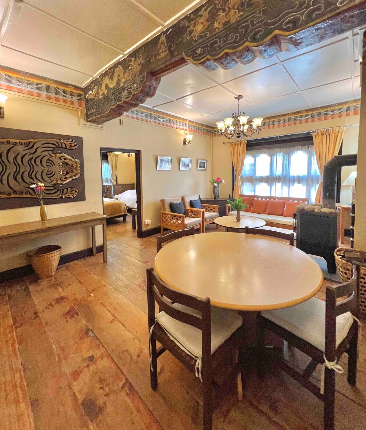 Khang Heritage ： 2间卧室，带露台的舒适房源
