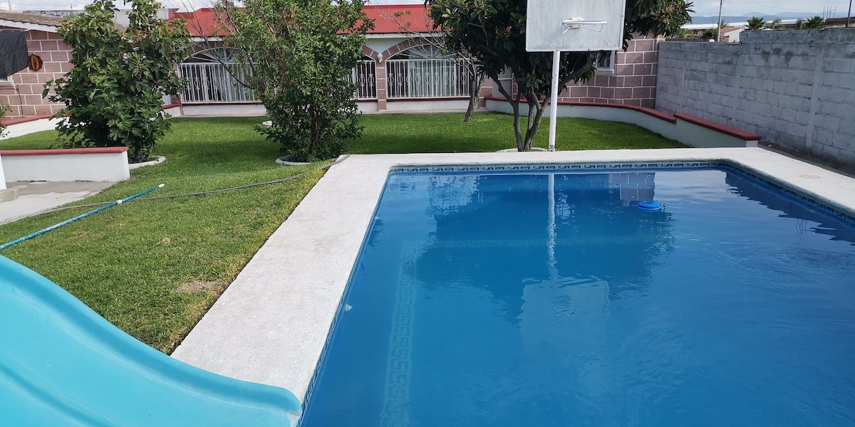 享受与家人在一起。Casa Intera ，私人泳池。