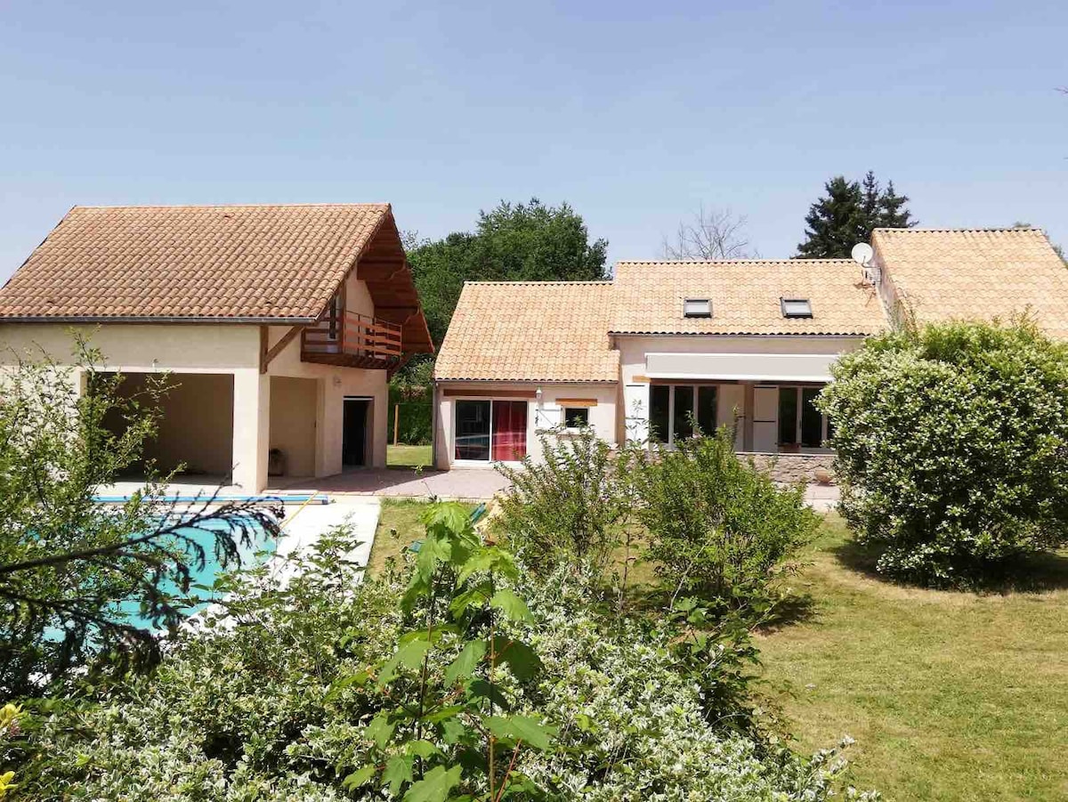 Magnifique maison 4 chambres avec piscine