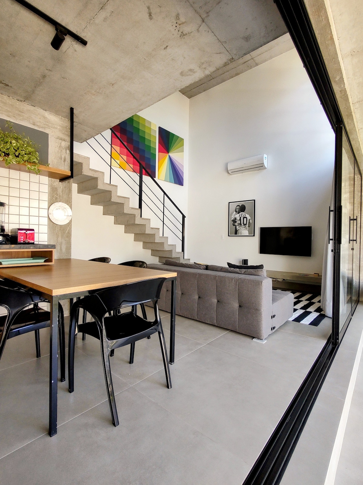 loft_01: natureza, arte e design