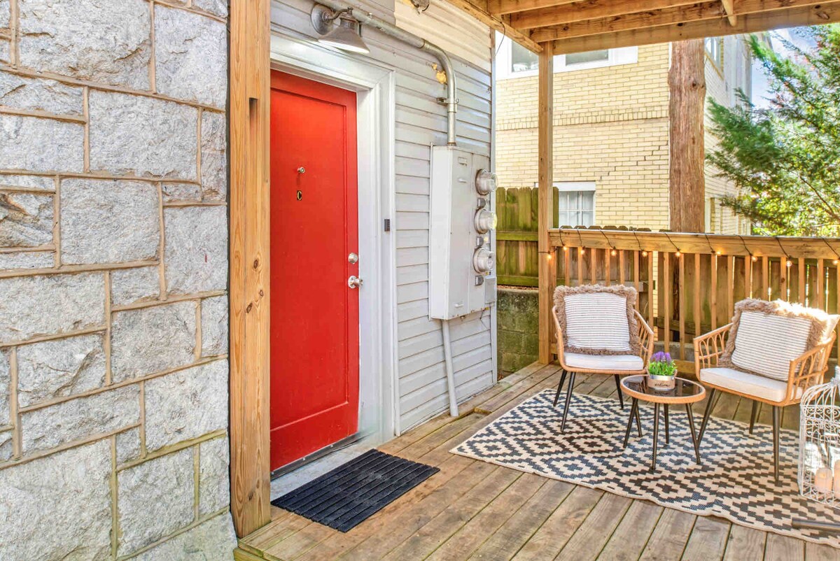 Peaceful 1BR w/Private Deck:Steps from Piedmont Pk