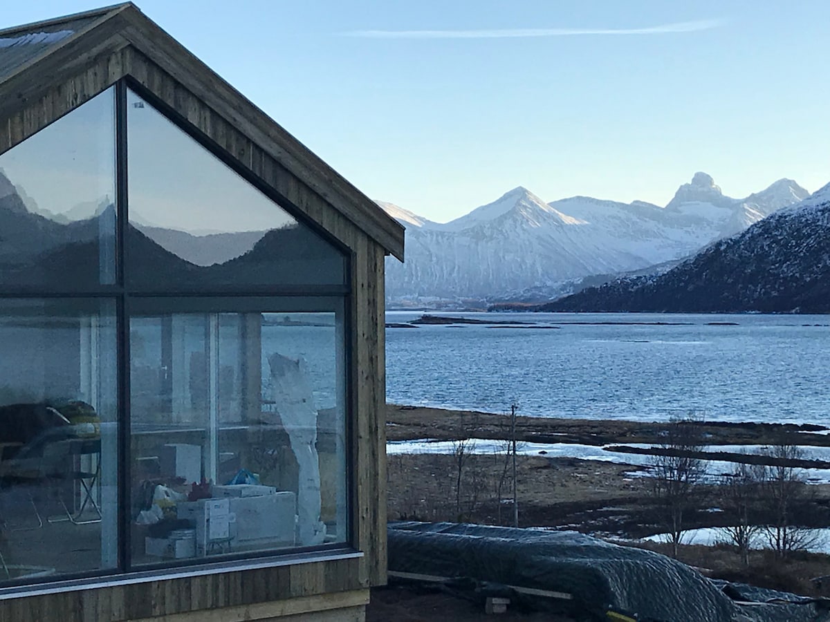 "Steigen Lodge Sjøhytte Røssøya nr 1"