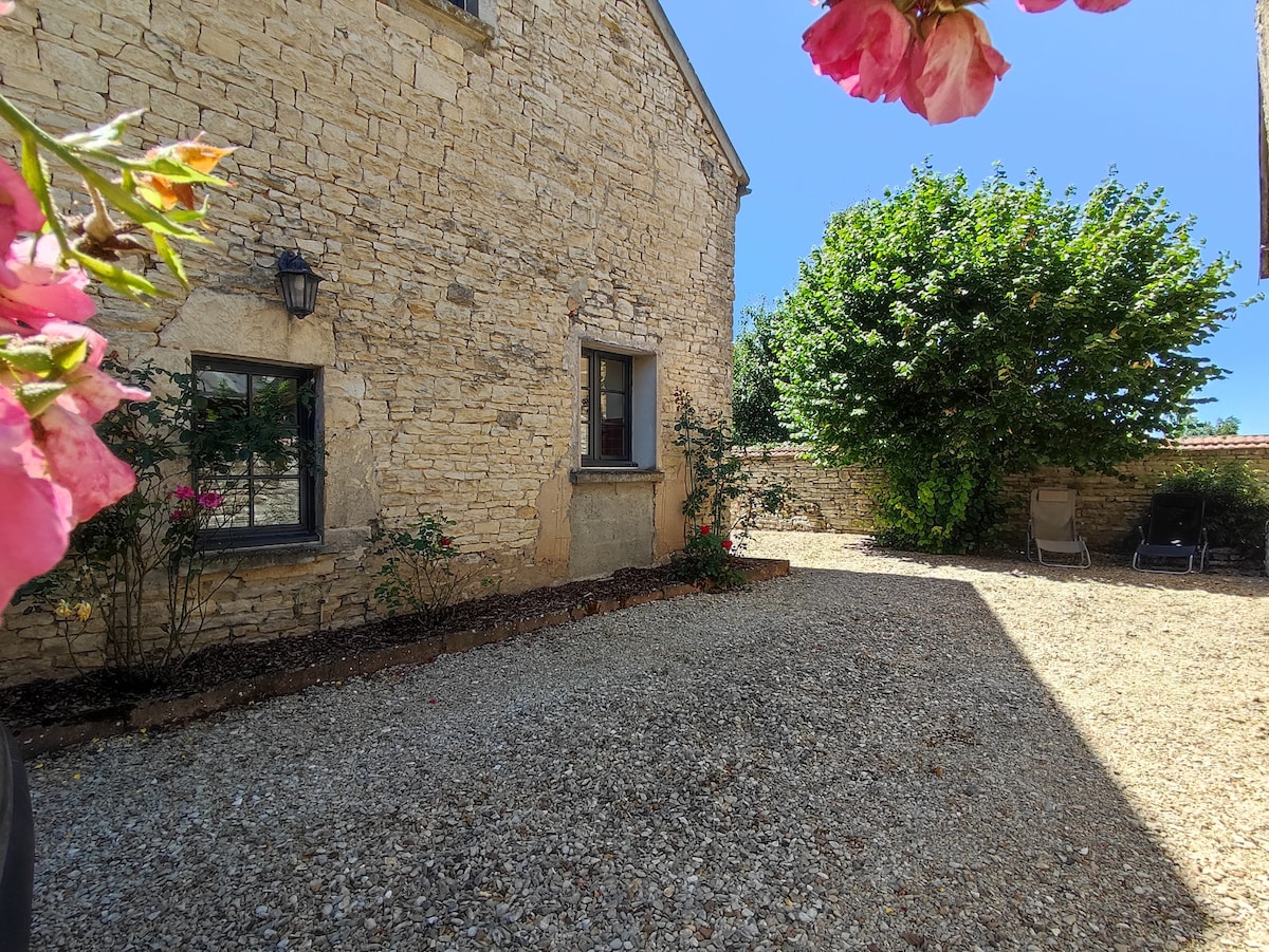 Maison chaleureuse proche de Vézelay et d'Avallon