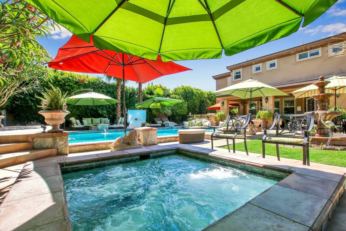 Spacious Home w/large private yard, pool & spa