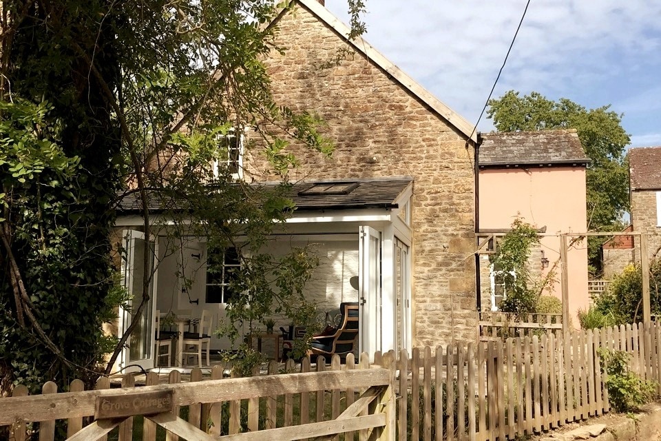 舍伯恩（ Sherborne ）附近的格罗夫农场乡村小屋（ Grove Farm Cottage ）