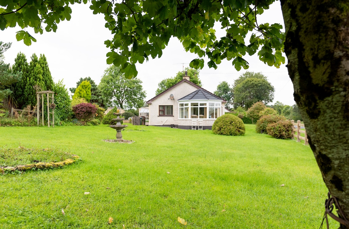 Loughshore Cottage