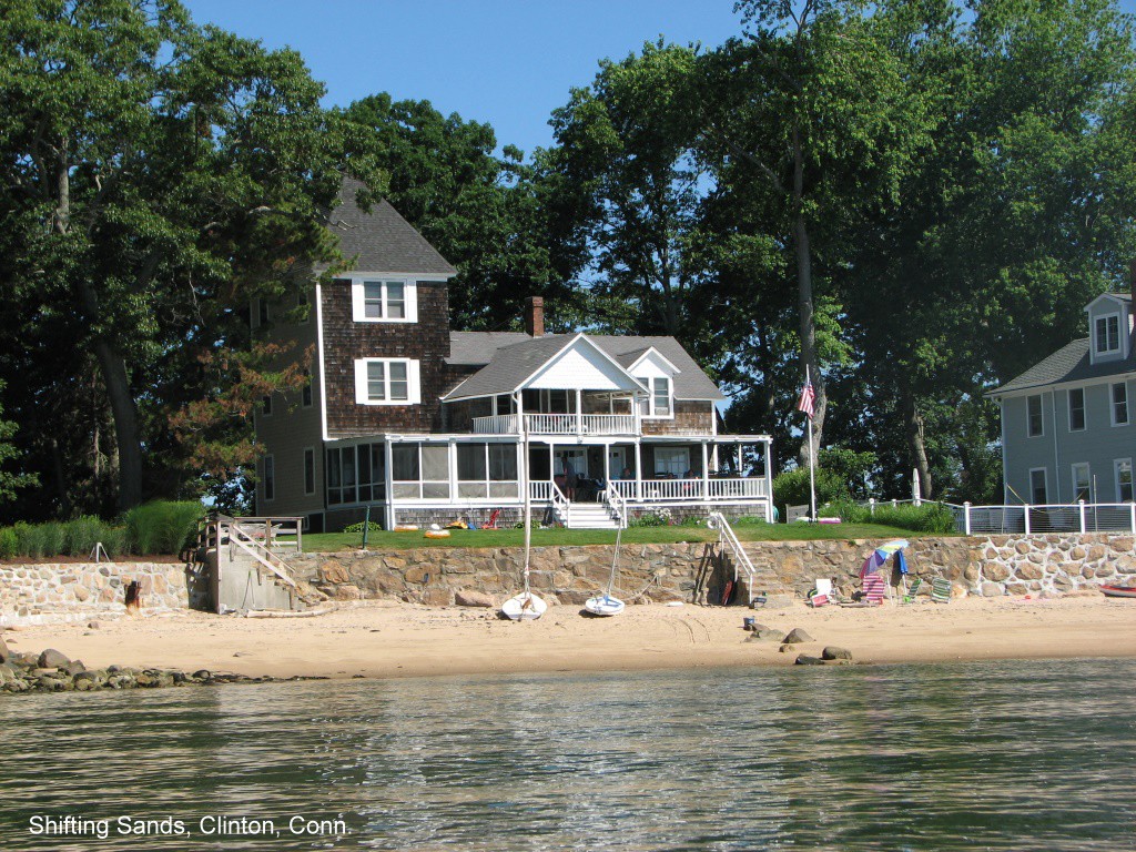 Vintage Shoreline Cottage with Sandy Beach