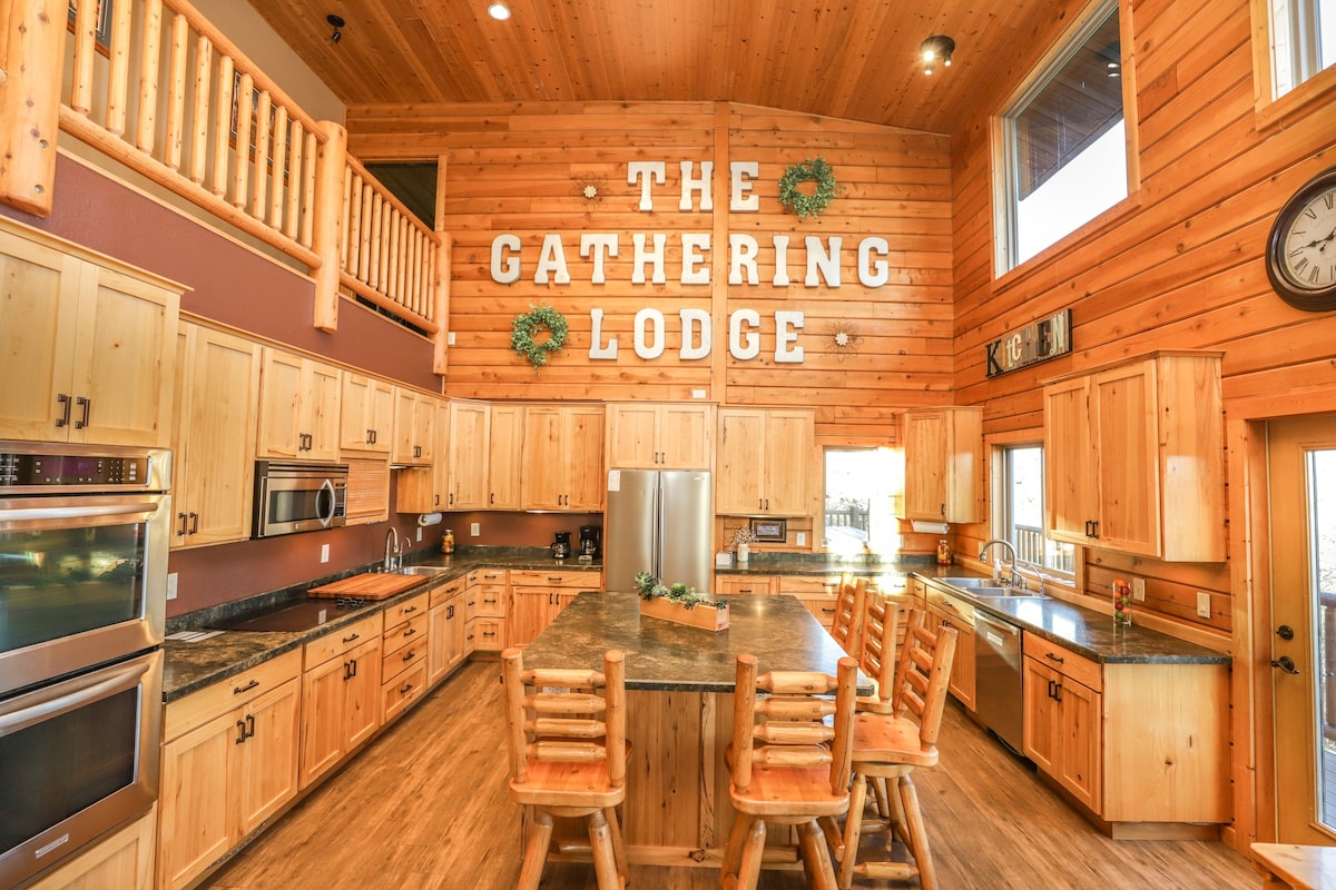 The Gathering Lodge: Private, relaxing, great view