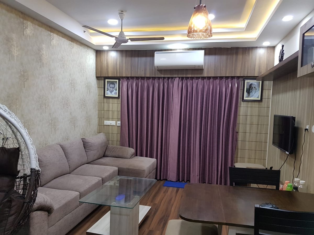 Luxurious 2BHK near Airport and CC-2 mall