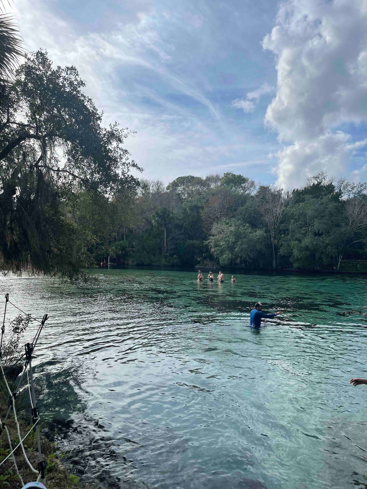 Quiet Getaway, with Hot-tub, Near Springs