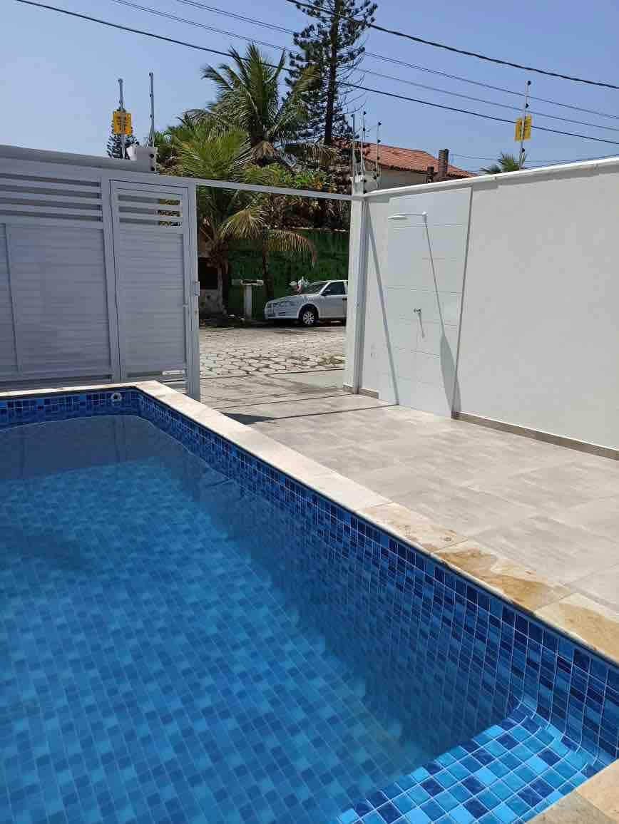 Casa beira mar com piscina em Itanhaém