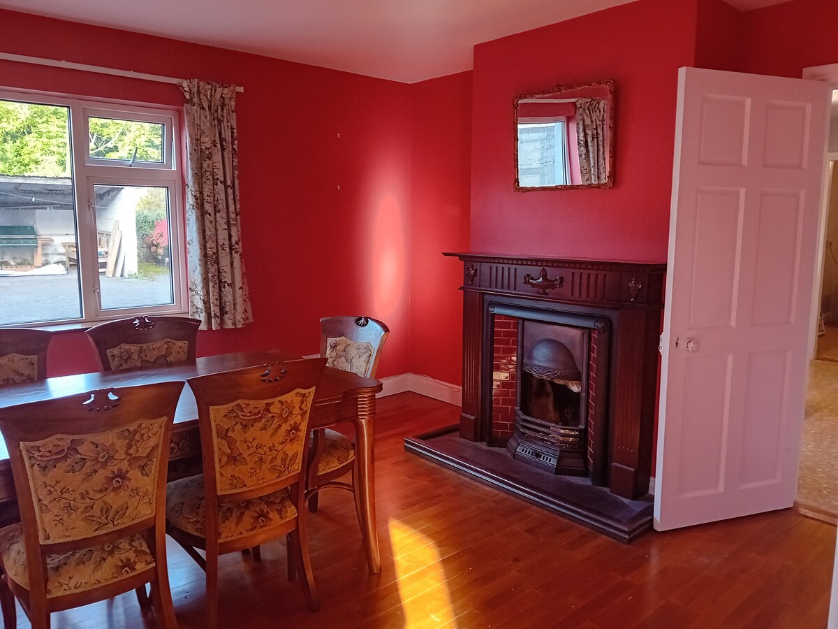 Spacious house on the Main St Moate Westmeath