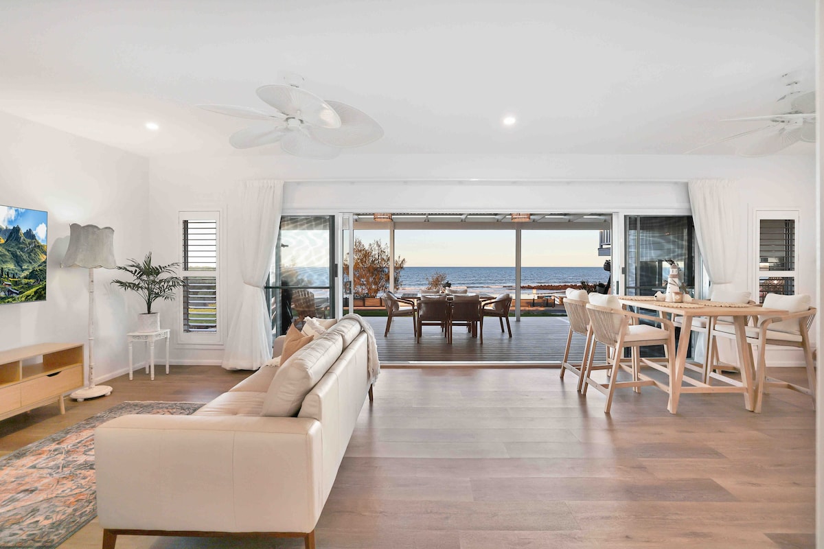 OceanMist - Beachfront Luxury 5-STAR Home