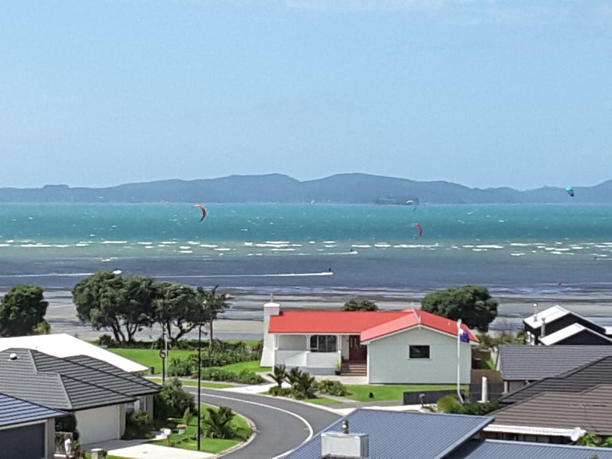 在斯内尔斯海滩（ Snells Beach ） ，景色方便。