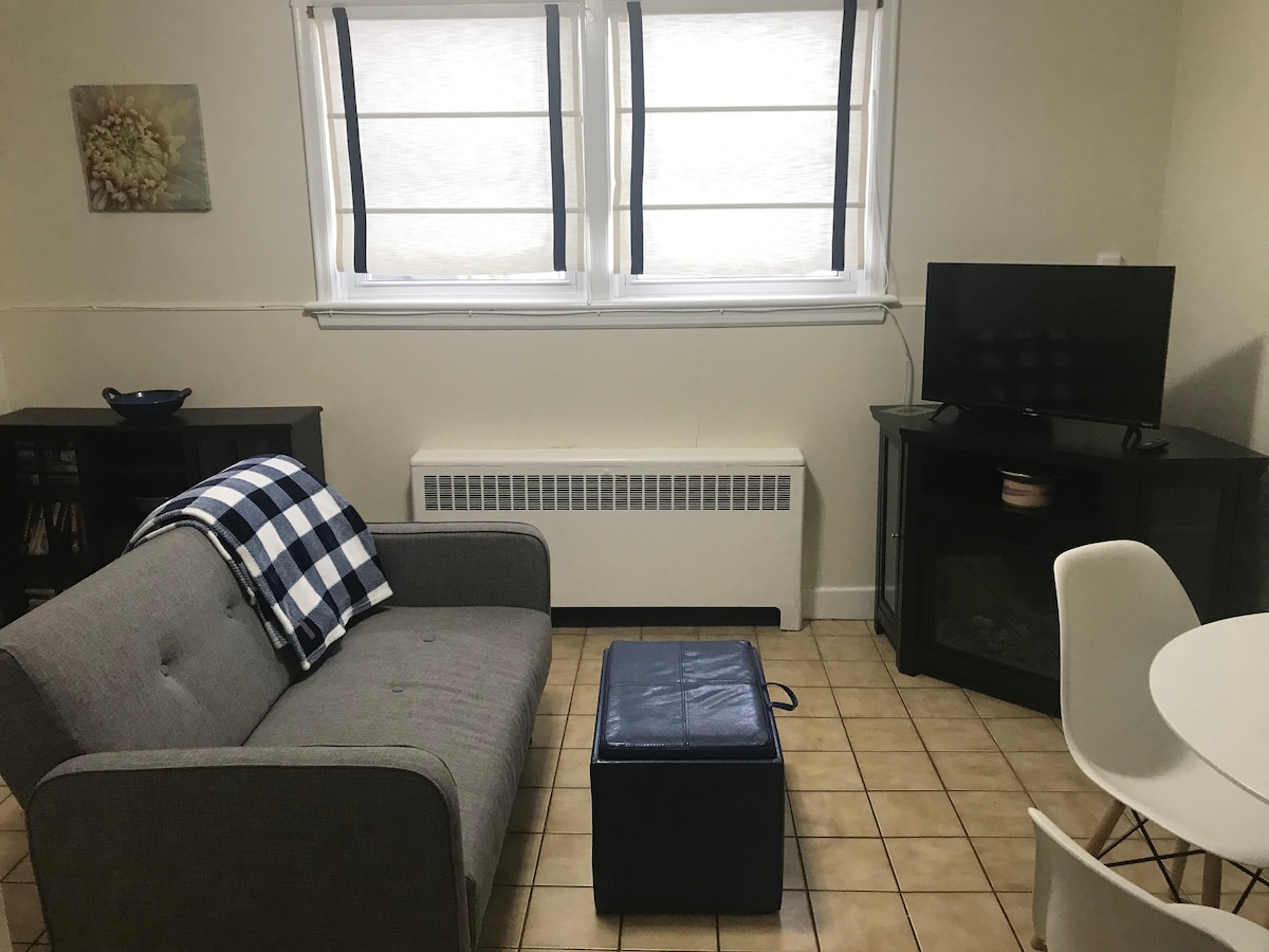 Wonderful one bedroom unit close to downtown