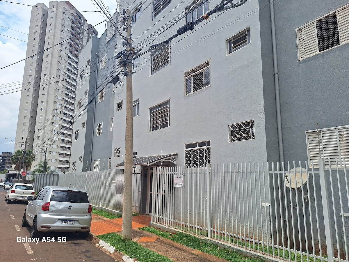 APE central com garagem/wifi/ perto shopping