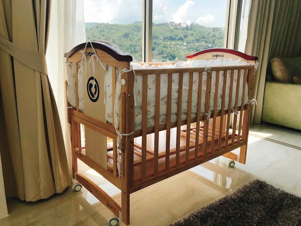 43平米豪华 海景山景公寓  拎包入住  高速独立wifi 带厨房 婴儿床
