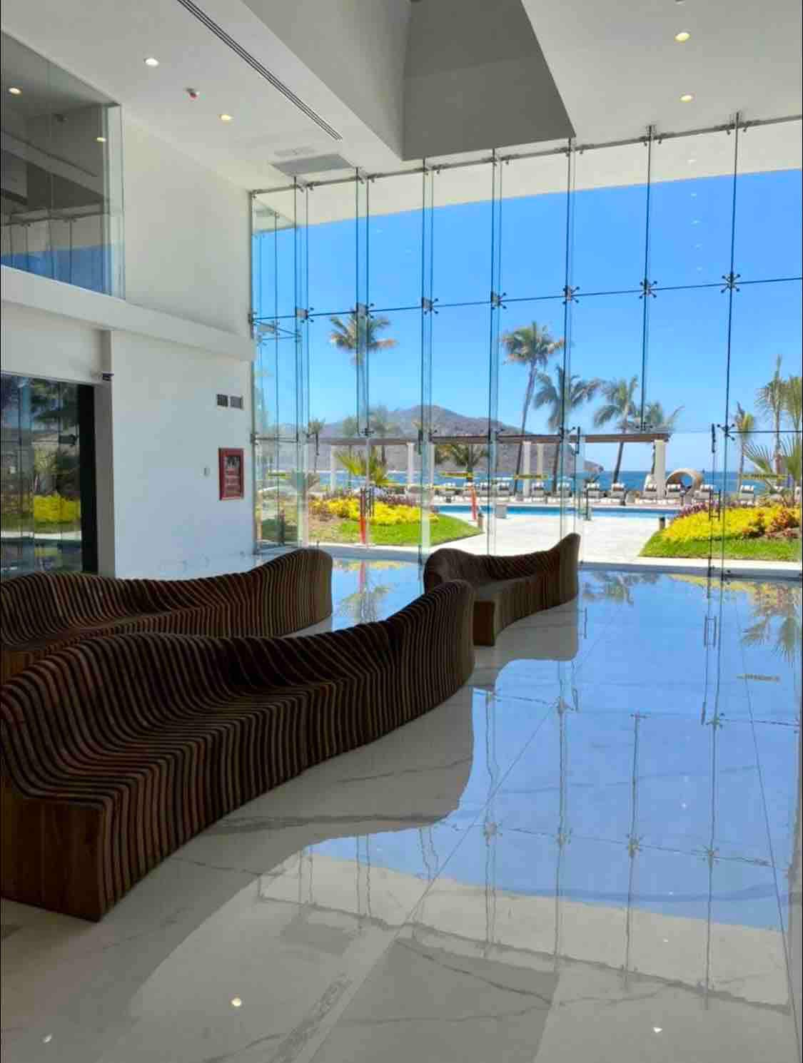 Luxury Oceanfront Condo with Pool, Spa & More