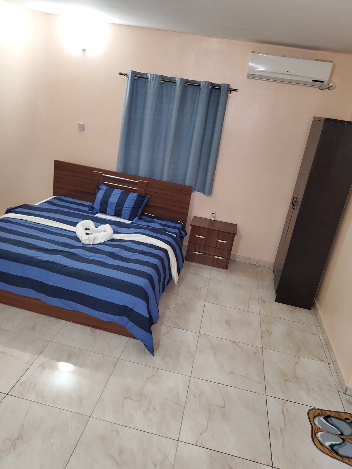 2间宽敞的卧室，配备Amuwo odofin免费无线网络。