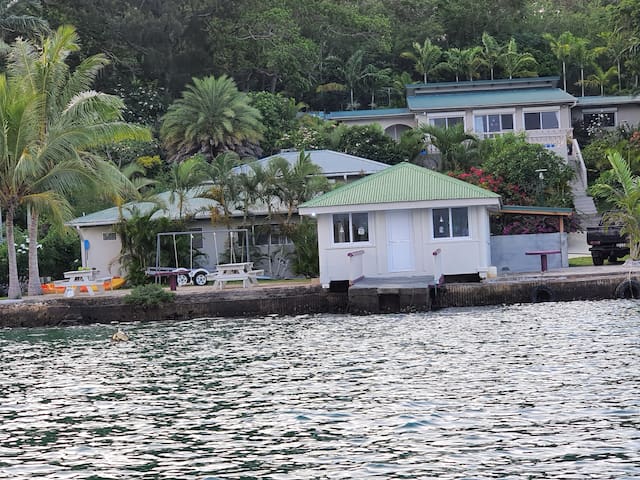 维拉港(Port Vila)的民宿