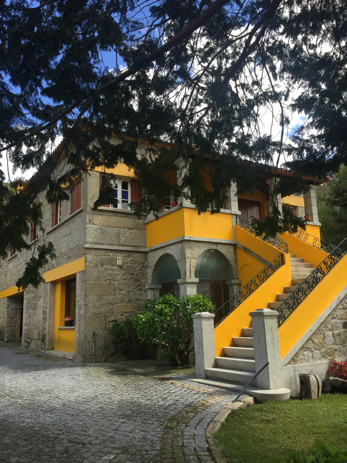 House of Renda Farme
