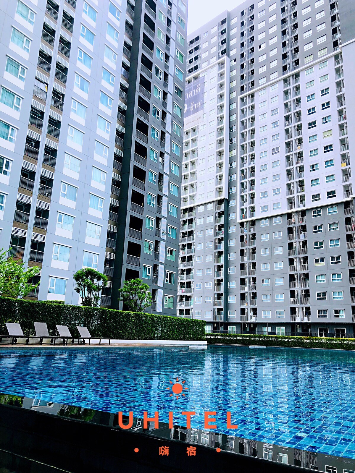 Chang Erawan bts轻轨站旁0距离接驳高档公寓 35平米两房一厅 眺望湄南河景