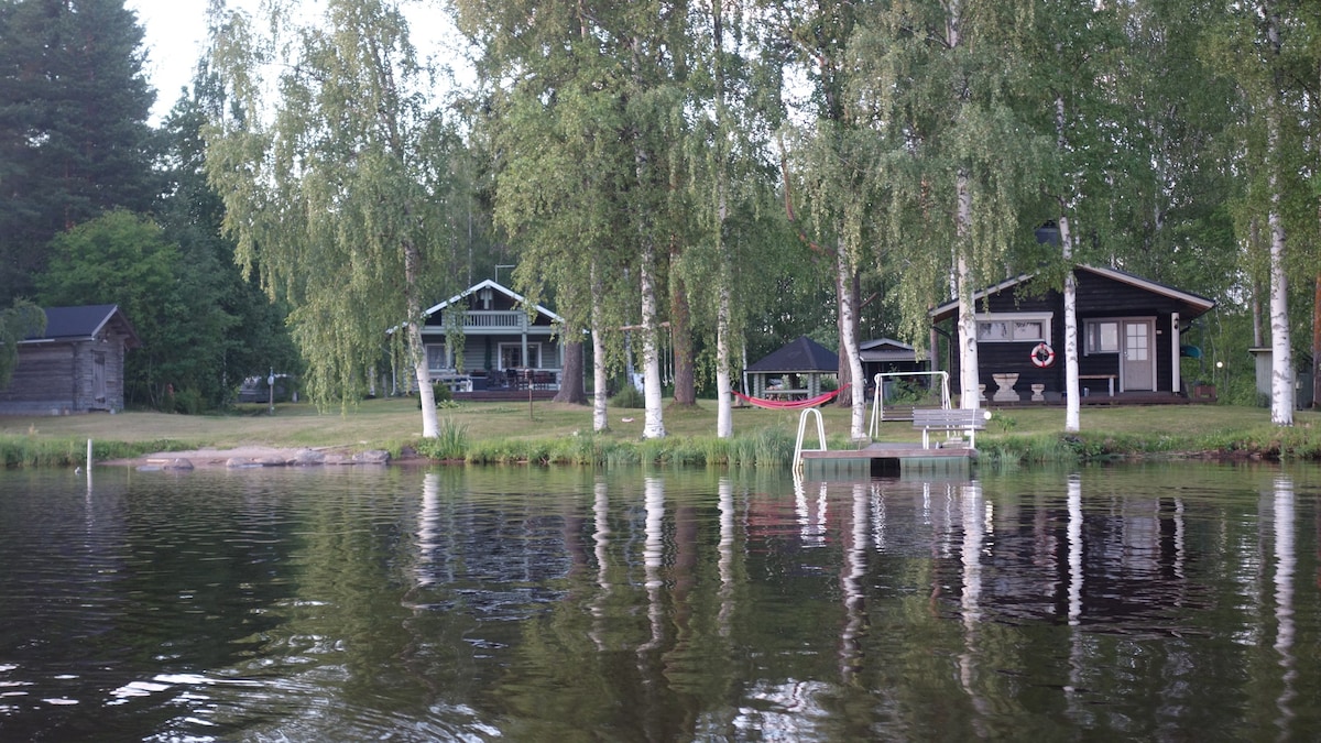 度假小屋和湖边桑拿房