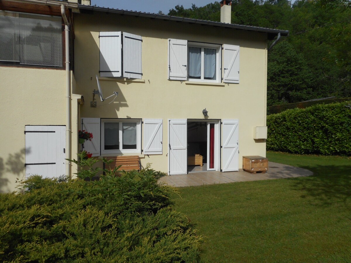 Gîte "le Toupinat" à MONTFERRIER