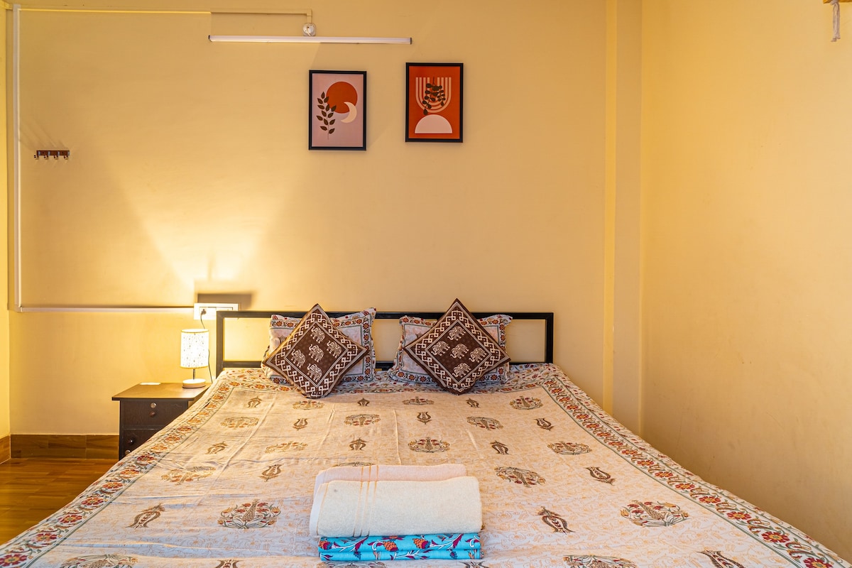 Mulaqat BnB- 2BHK with Air Conditioning