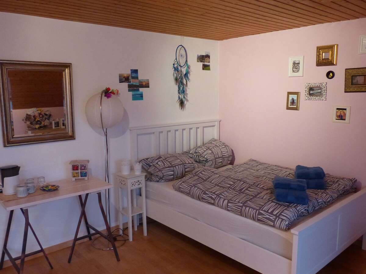 格尔梅林格住宅里的独立房间慕尼黑地区的舒适阁楼