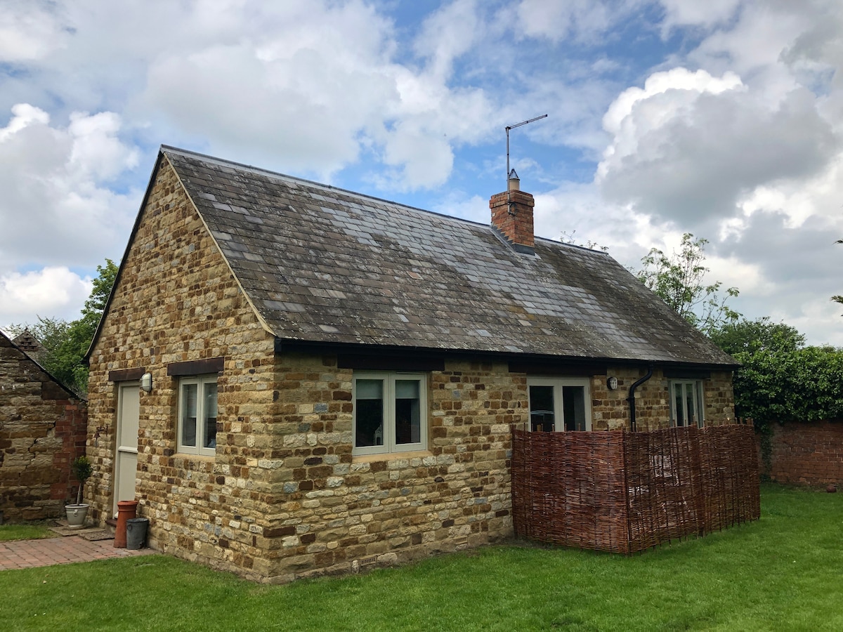 位于1号小屋（ Isham、Northamptonshire ）