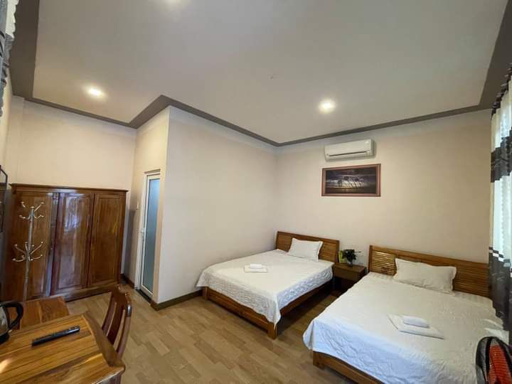 Budget Ensuite Room with Double Beds in Phu Quoc