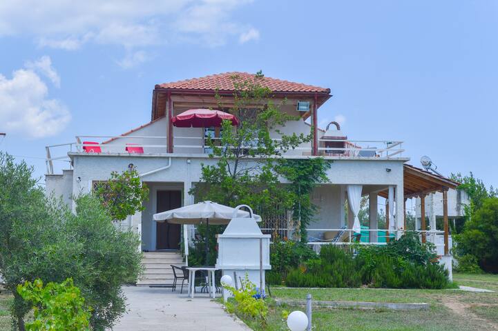 Agios Mamas, Nea Propontida的民宿