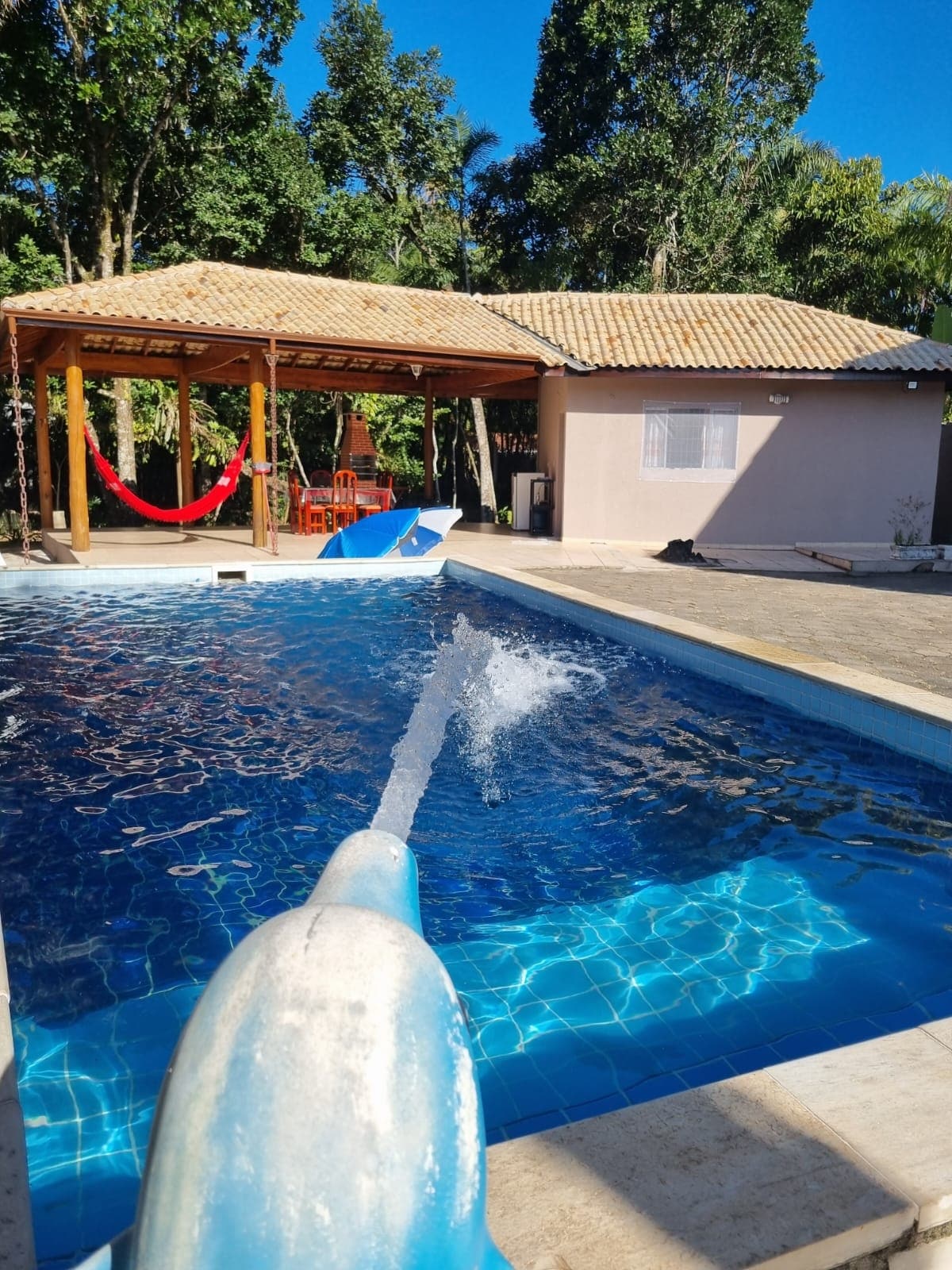 casa com piscina privativa