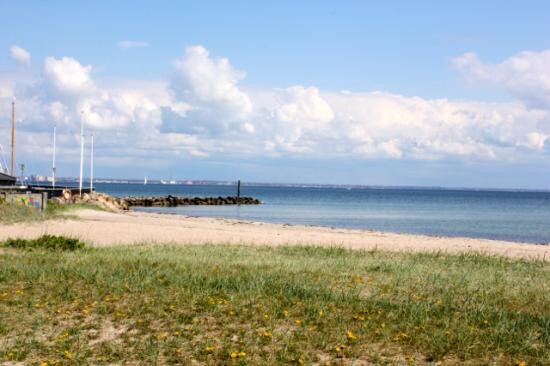 Spacious beachnear villa. Boat! Jacuzzi!  Bikes!