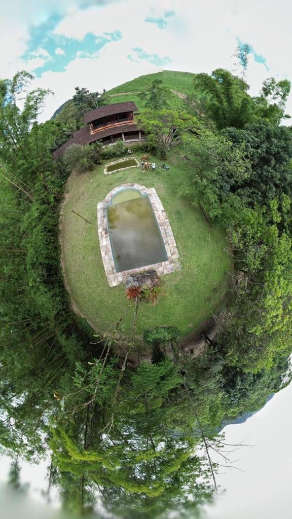 Sítio c/ muita paz e conforto- Piscina, Beira-rio