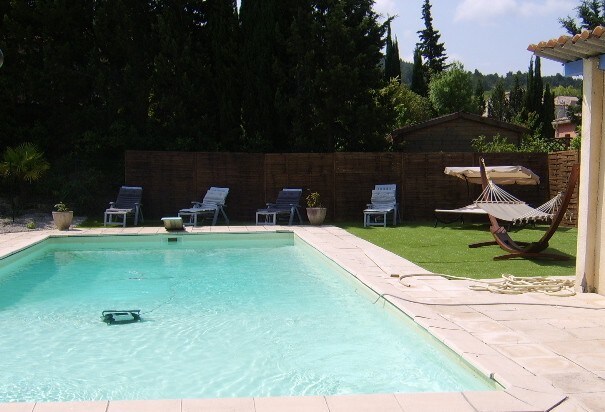 Occitanie propriété pour 8-10 pers grande piscine