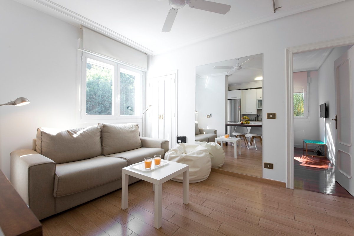 公寓舒适、明亮、干净，地理位置优越。无线网络