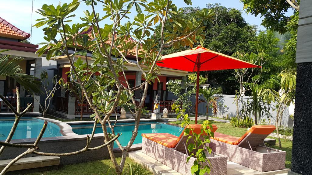 Cozy 6 Bed Room private villa in Lembongan
